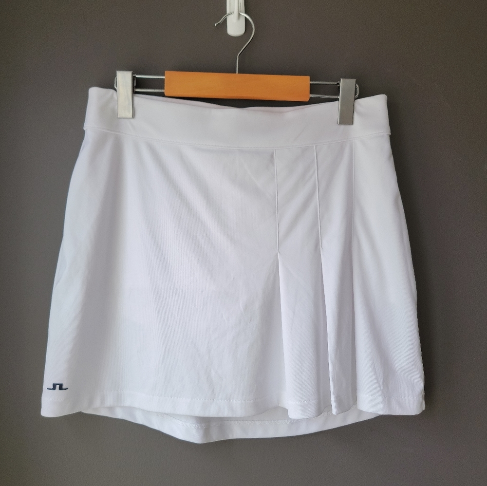 NWOT J. Lindeberg white tennis or golf skirt sport stretchy workout skort